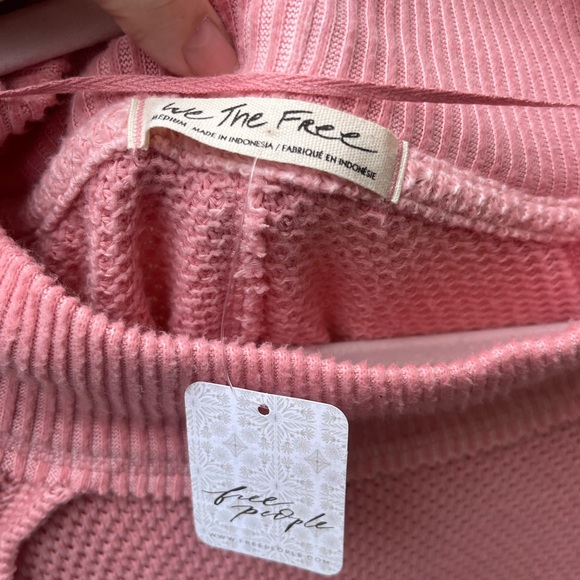 We The Free People Hacci Ribbed Pullover Sweater - NWT,  size M - Picture 8 of 11